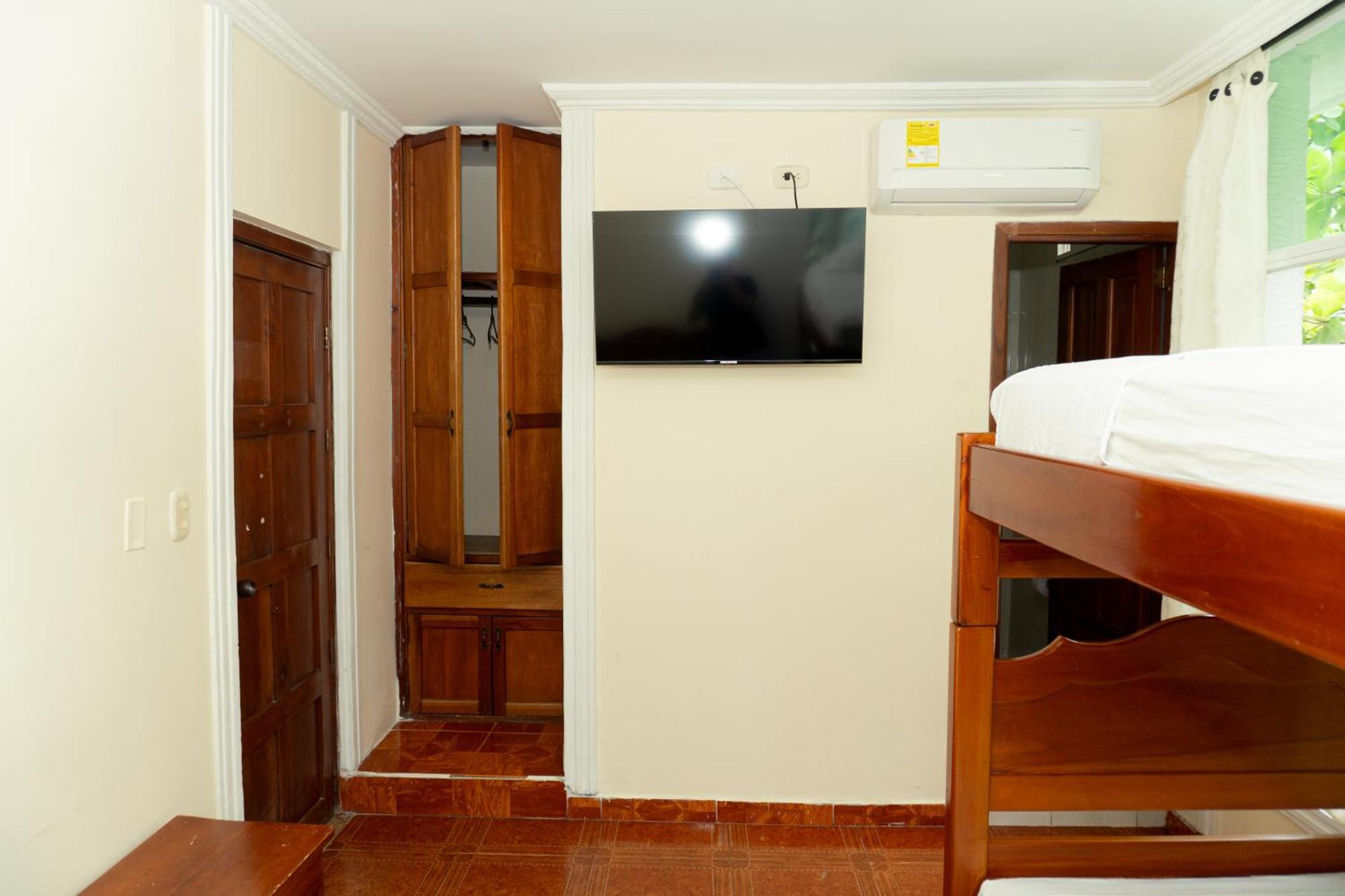 Hotel Gaira Mar Санта Марта Екстериор снимка